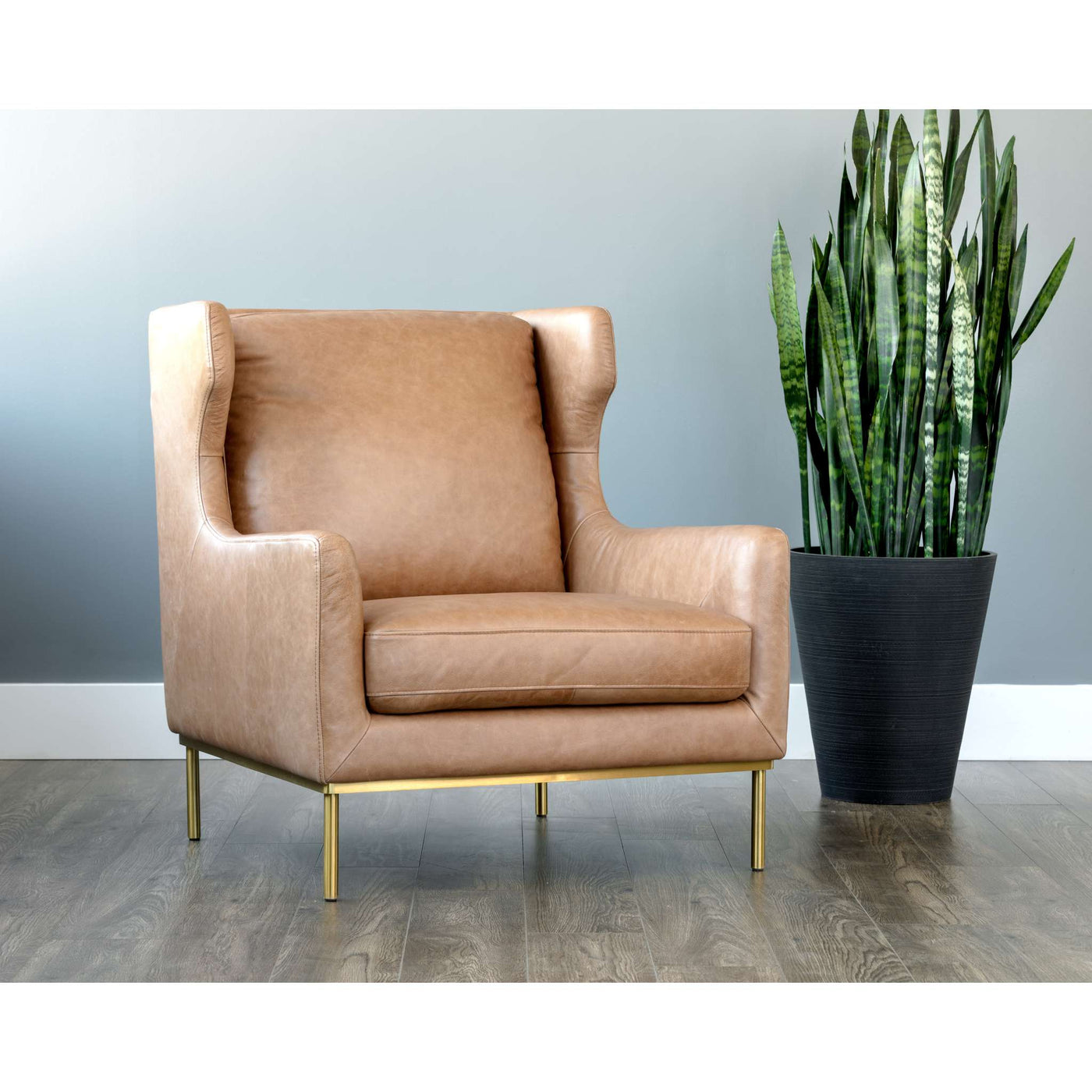 VIRGIL LOUNGE CHAIR - MARSEILLE CAMEL LEATHER