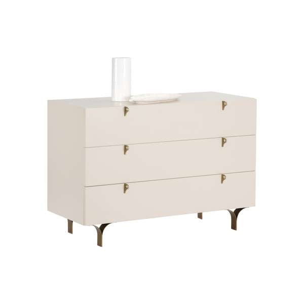 Celine Dresser