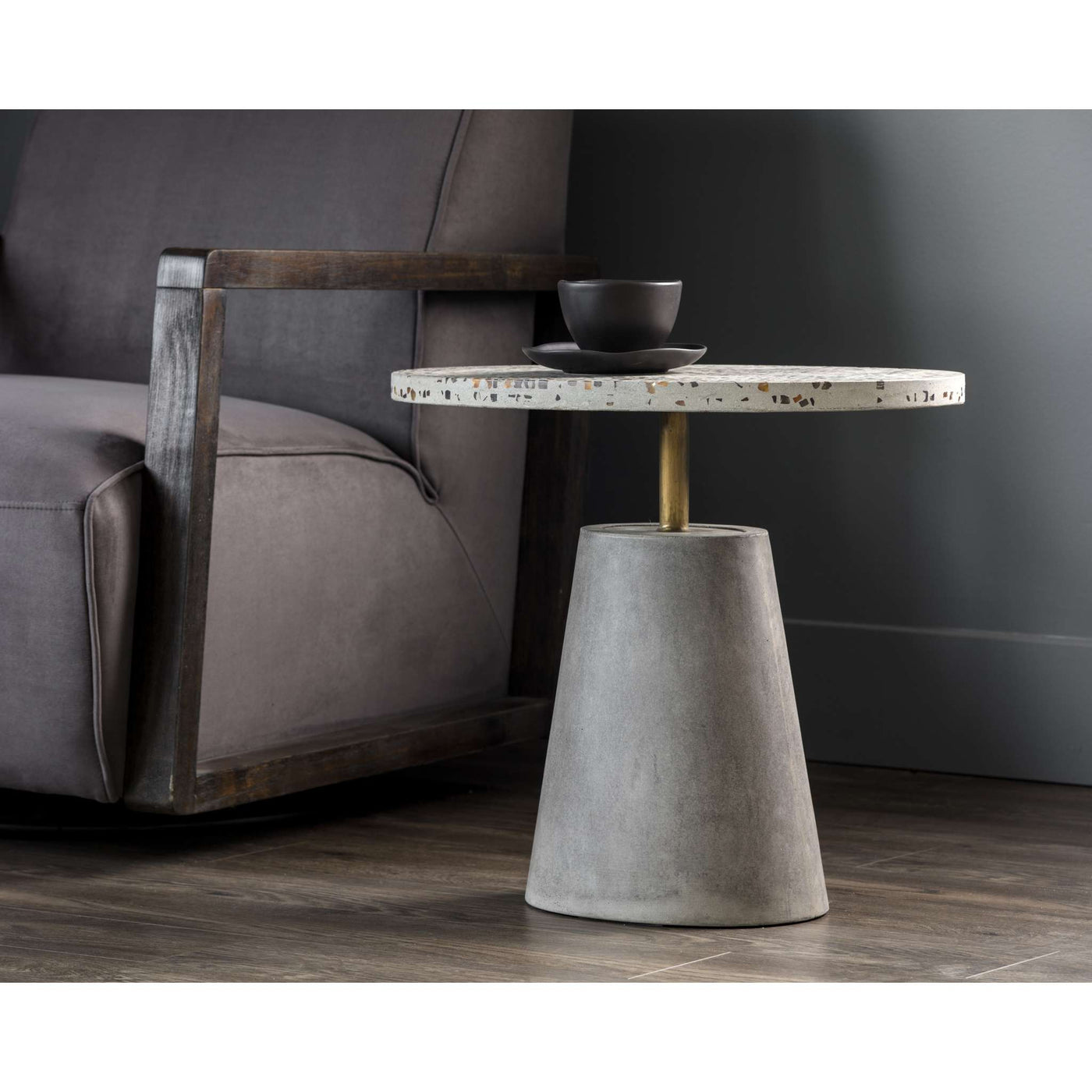 CARMENT SIDE TABLE