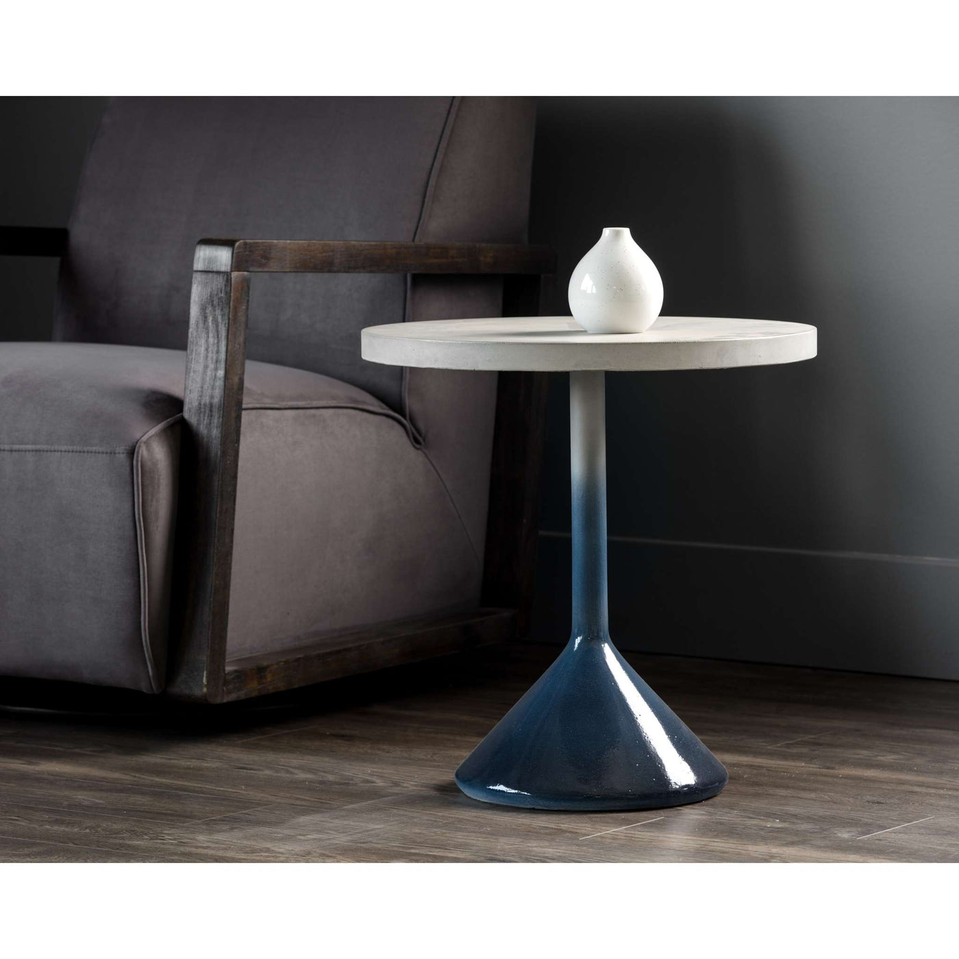 LASZILO END TABLE