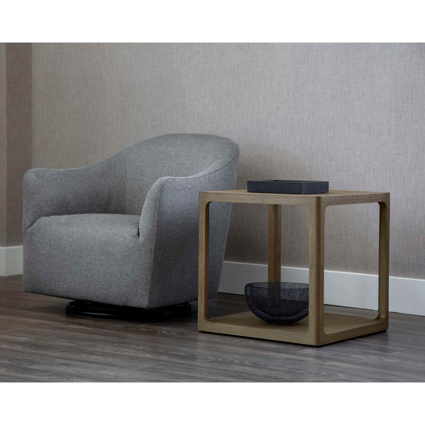 DONCASTER SIDE TABLE