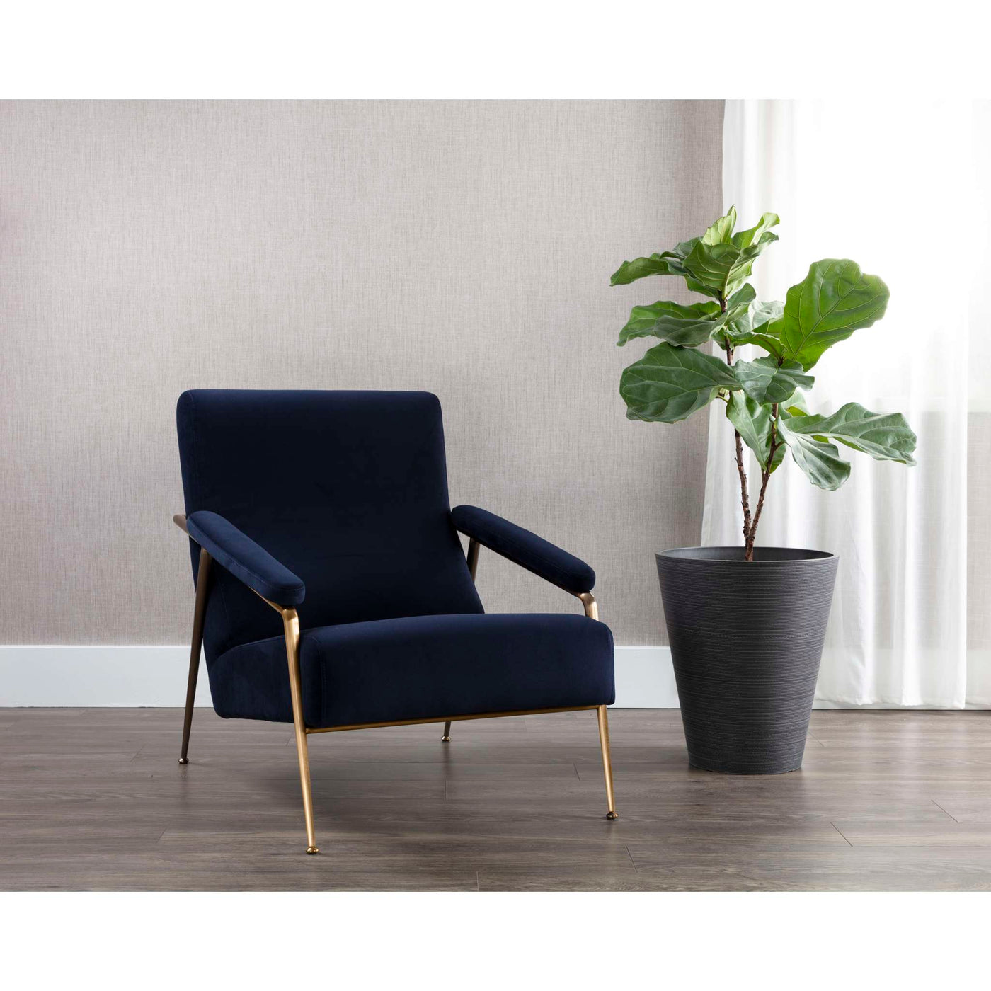 Tutti Lounge Chair