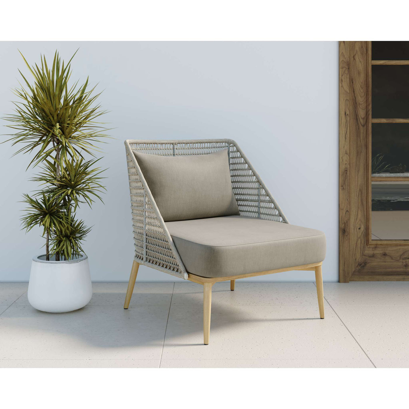 ANDRIA LOUNGE CHAIR