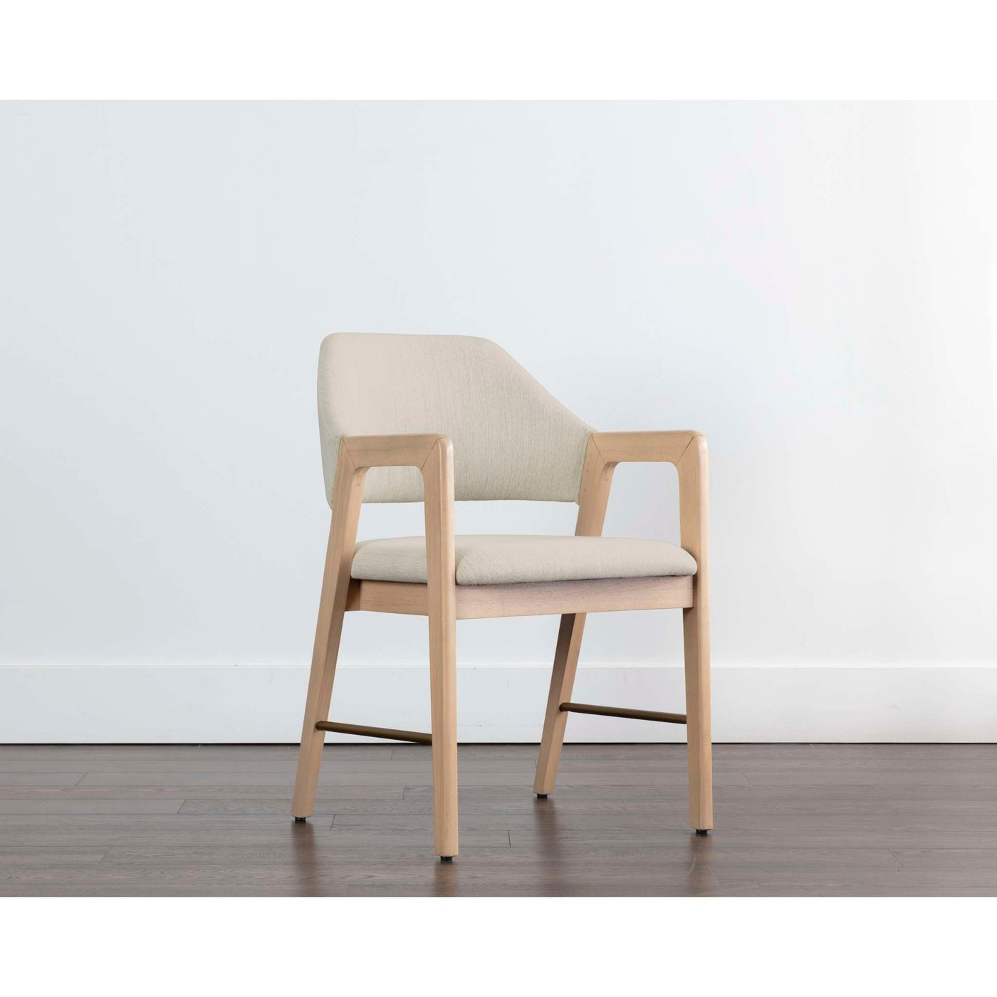 MILTON DINING ARMCHAIR