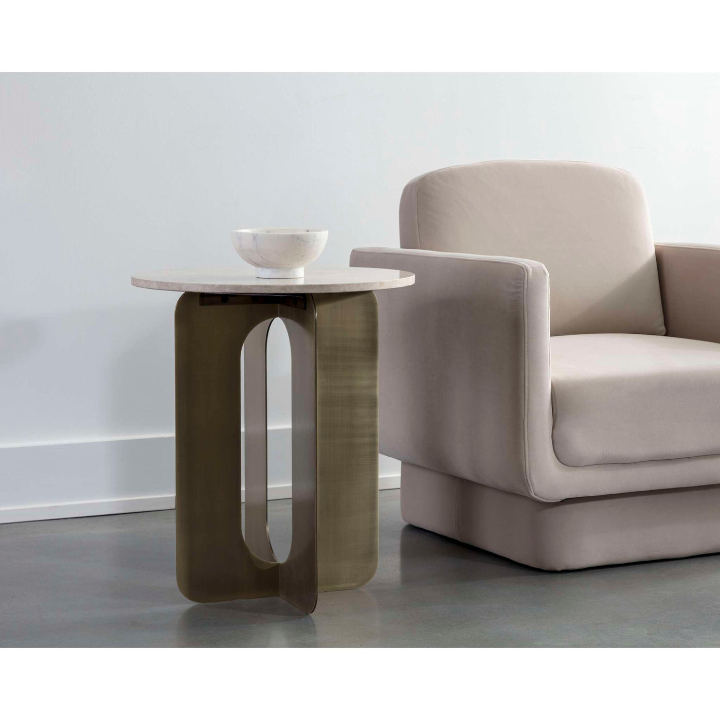 ORLO END TABLE