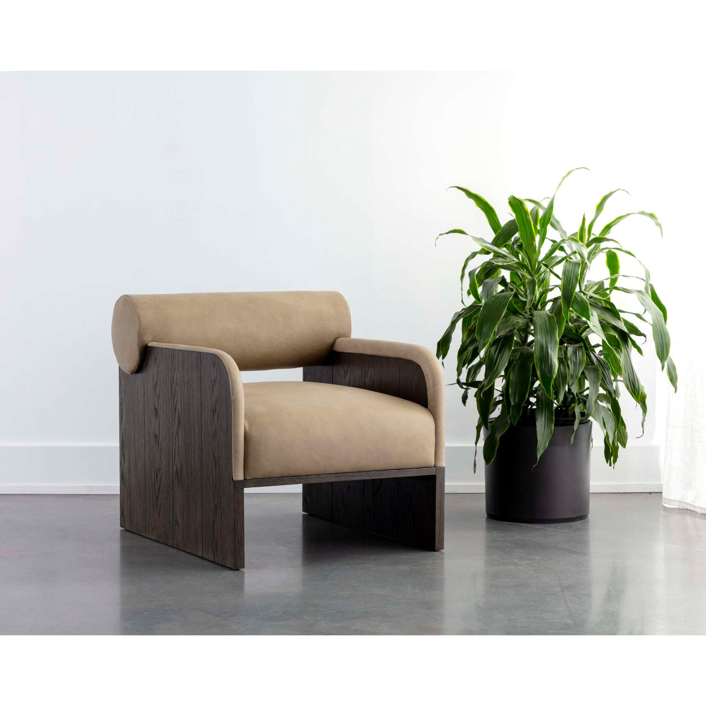 COBURN LOUNGE CHAIR