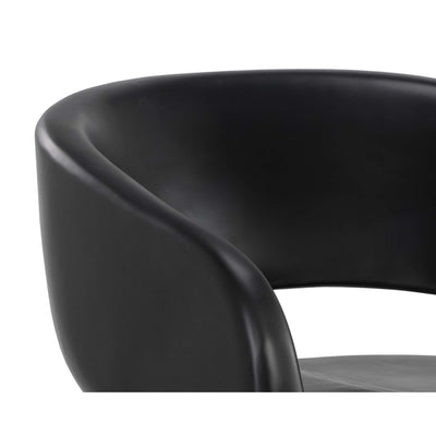 Cura Lounge Chair