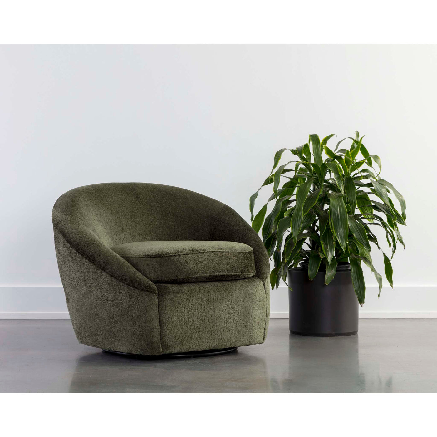 Bliss Swivel Lounge Chair