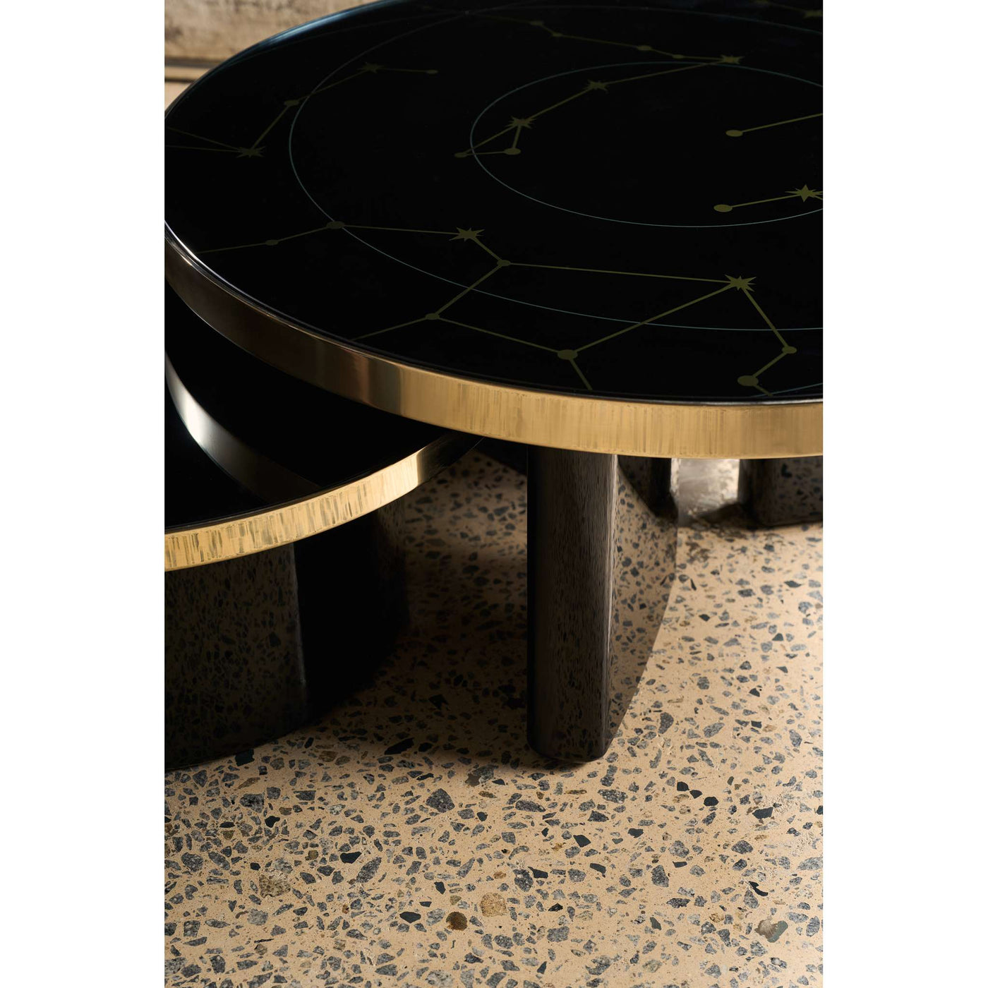 Umbra Lg Cocktail Table