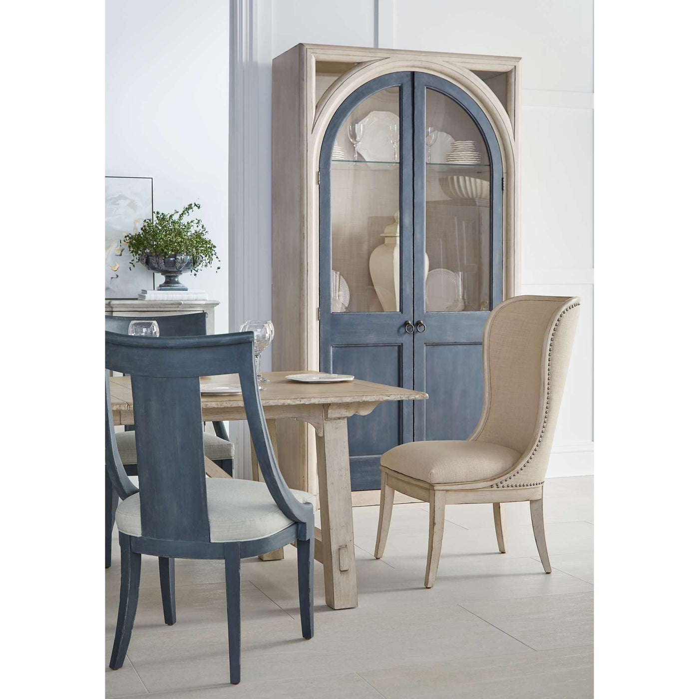 Alcove Host Chair (Set Of 2)